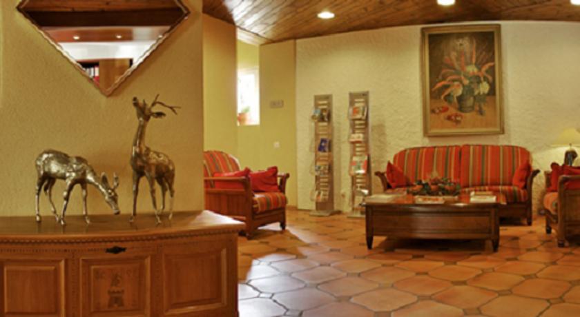 Hostellerie Les Chevreuils Lausana Interior foto